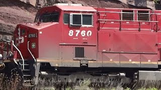 preview picture of video 'Six Diesels Moving A CSX Freight Train Out Of Cumberland'