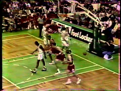 Toni Kukoc (27pts/6asts/4rebs/2stls) vs Boston Celtics (1994)