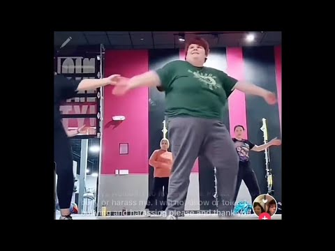 Lauren Rose calls her mom a "Bum B" and says we are all ugly & jealous😂