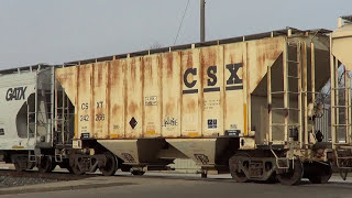 preview picture of video 'CSX GP15T 1500 and 1507 through Ottawa, IL'