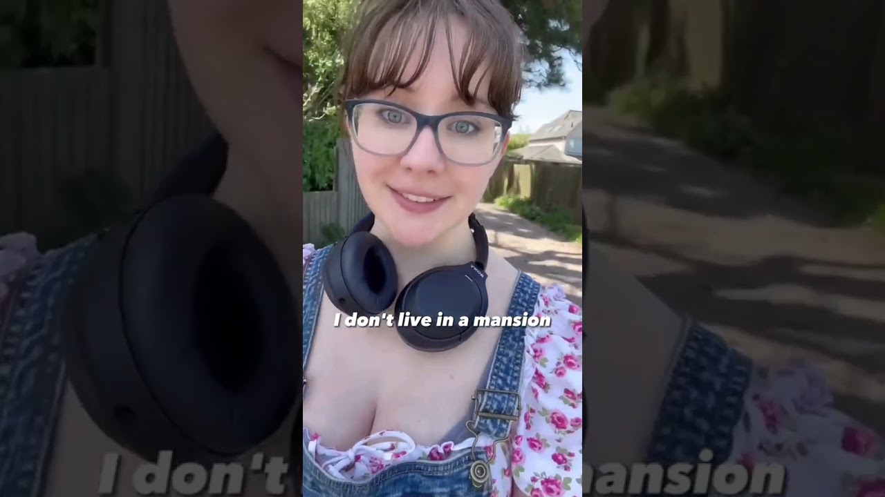 Titles are hard part 1 #funny #traumatic #comedy #trauma #voiceeffects #traumasurvivor