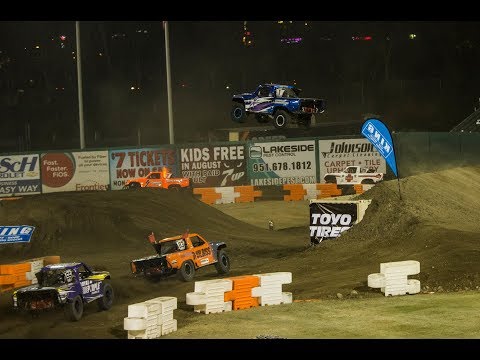 2017 Lake Elsinore Race 2 - Stadium SUPER Trucks