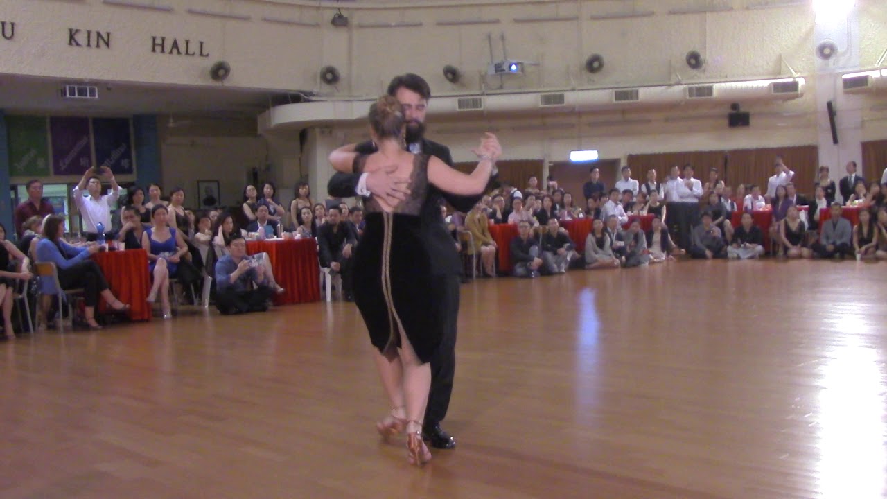 Maja Petrović  & Marko Miljević  - "Frente al mar" - Troilo/Rufino - 1