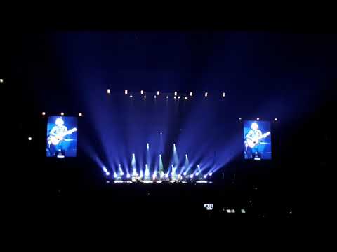 09 Sako ze sametu -  Jaromír Nohavica ( O2 Arena 2017 )