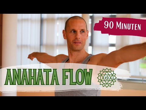 RAVI | Asana Flow | Yogastunde fordernd Thema 4 "Anahata-Luft"