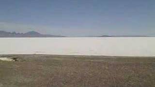 preview picture of video 'Dry Lake Bed Bonneville Utah'