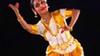 Mohiniyattam by Neena Prasad 