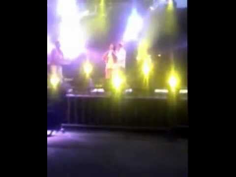 emek 45 ruft ein fan auf die bühne ( memo 84 )