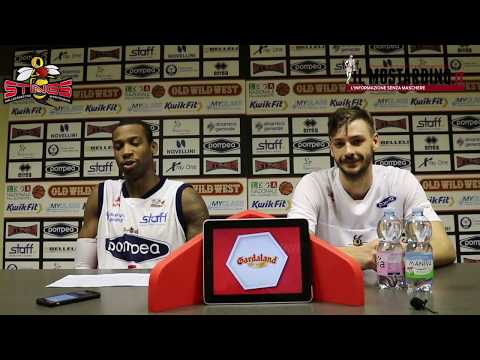 Post-partita di Pompea Mantova - GSA Udine con coach Finelli, Raspino e Morse