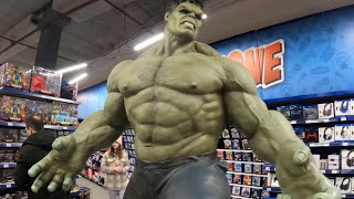Miniaturka - 3 METROWY HULK W SKLEPIE Z ZABAWKAMI - HOLANDIA VLOG #2