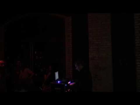 Alpha Steppa ft. Ras Divarius meets Moa Anbessa "Sistah Awa meets Sista Habesha" Jah Voice