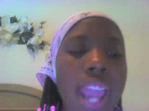 Daija singin broken-hearted girl