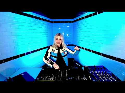 JANINE MF / 145 BPM - 058 BASS STATION