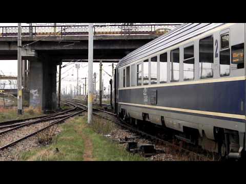 IC 554 ,,Mihai Eminescu" Suceava-Bucuresti Nord tras de EC 102 pe 15.04.2011