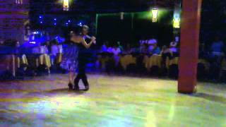 Claudio Strang y Trinidad Solar - Milonga en la Práctica del Beso