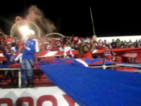 "RECIBIMIENTO UNIVERSITARIO DE SUCRE ( LOKURA KAPITALINA 22 )" Barra: Lokura Kapitalina 22 &bull; Club: Universitario de Sucre