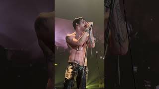 "Ghosts". Live from Minneapolis. #yungblud #shorts