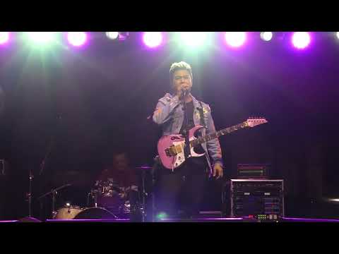 Sana'y Ako Na Lang | Six Part Invention Live