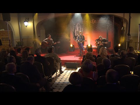 MIKROMUSIC ACOUSTIC TRIO - JESIEŃ ( SUDECKIE KRYSZTAŁY 2014 )