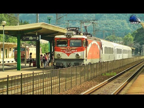 Delfinul 477-821-9 & IR1527 Bucuresti Nord-Sibiu in Gara Sinaia Station - 06 August 2017