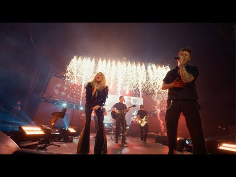 Papa Roach & Carrie Underwood - Leave A Light On (Talk Away The Dark) [Official Live Video]