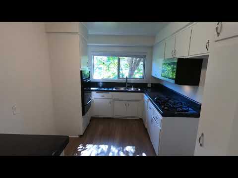 PL8515 - Bright & Spacious Sherman Oaks 2 Bed Apartment For Rent!