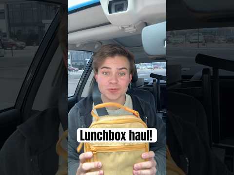 My brother forgot his school lunch