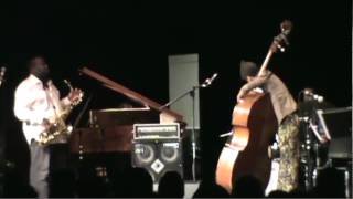 Esperanza Spalding - Love In Time feat. Grant Richards & Terry Sims