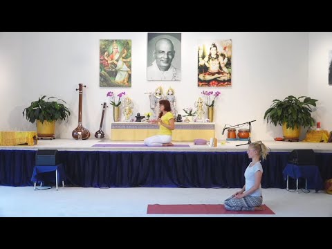 Healing Flow trifft Alignment (alle Stufen) - Yogastunde mit Julia Lang  - Live 16:15 Uhr 29.04.2020