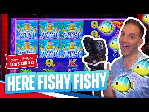🐠 I Went Fishing on Carnival & CAUGHT a Gold Fish!