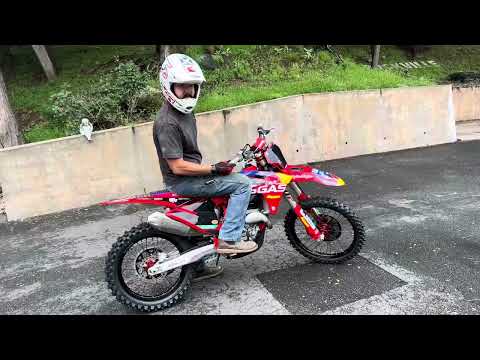 2025 GASGAS 250 FACTORY EDITION First Start + LAUNCH