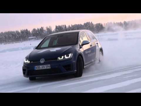 Snow drifting in Arvidsjaur  Sweden on frozen lake with Volkswagen Golf R 2014 - Autogefühl Autoblog