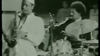 Charles Mingus Quintet - Flowers For A Lady 1974