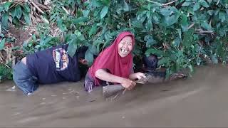 Download lagu BABARAKSAK BARENG EMAKBARBAR FAMILY mp3 Download lagu BABARAKSAK BARENG EMAKBARBAR FAMILY mp3