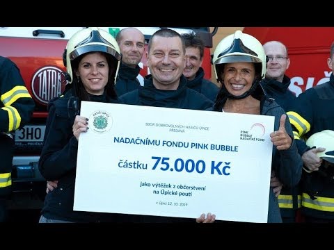 Předání šeku nadaci PinkBubble - Hasiči Úpice