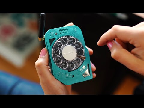 Maker Builds A Wonderfully Retro Cell Phone For People Who Hate Texting