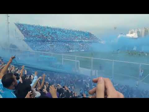 "Hinchada de BELGRANO vs smsj || Volvemos a Alberdi! || Fecha 2 Superliga" Barra: Los Piratas Celestes de Alberdi • Club: Belgrano