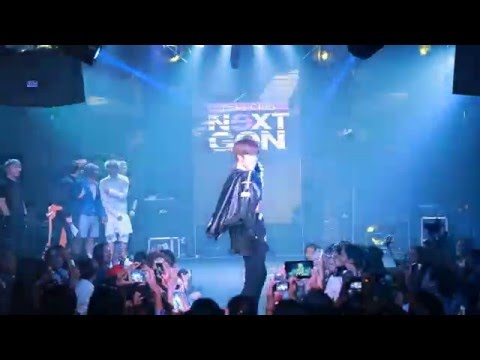 The face MB Max AMILIO Show