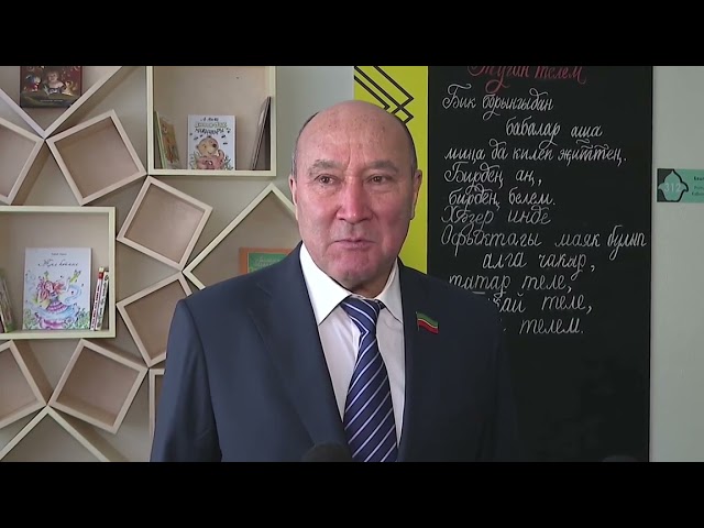 Марат Әхмәтов Чаллының 2нче гимназиясендә, 30 март 2021 ел.