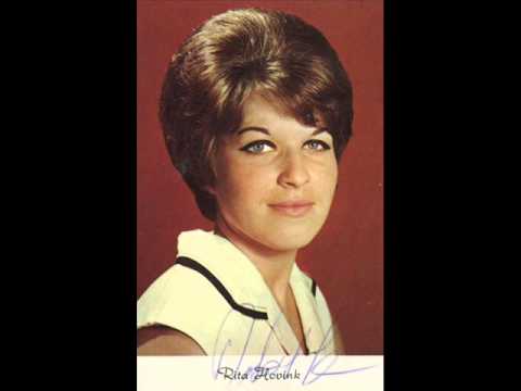Rita Hovink - Blue canary