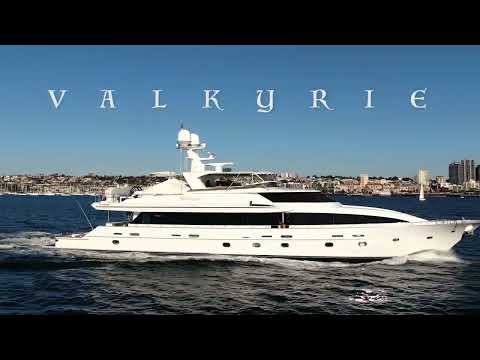 Crescent Motor Yachts video