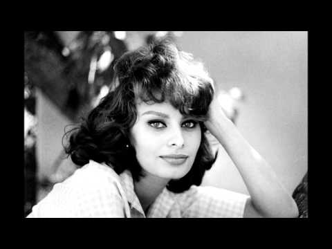 Mambo italiano Sophia Loren