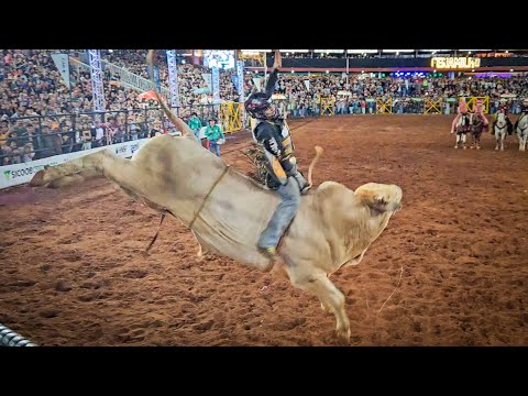 FINAL EM TOUROS - Rodeio da FENAMILHO 2025 / Patos de Minas - MG (Oficial 4K)