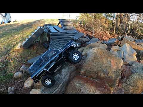 Traxxas TRX4 1979 Chevrolet K5 Blazer / Black Edition - First Run on the Backyard Course