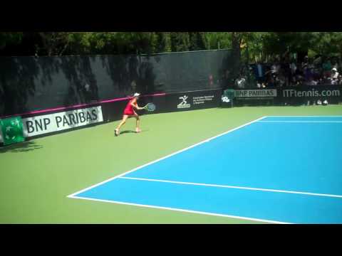 Catherine Bellis vs Viktoria Kuzmova