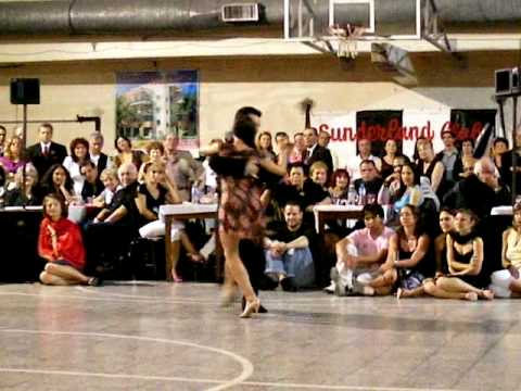  Stella Missé  and  Javier Rodriguez  are  dancing  to  the  milonga  "  Milonga, Vieja Milonga  "