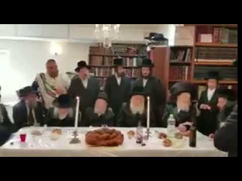 Rebbes of Bobov, Verdan and Emunas Yisroel at bris for grandson of Veretzky Rosh Yeshivah