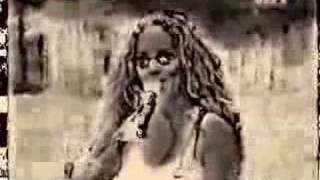 Soraya Lamilla - Stay Awhile (on live)