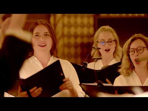 Sainte-Chapelle by Eric Whitacre. Performed by The Paris Choral Society