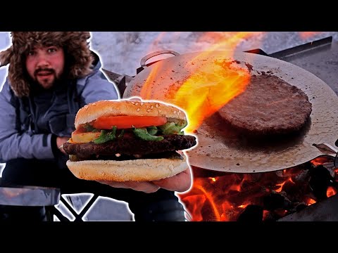 PILKITÄÄN JA KOKKAILLAAN MERELLÄ - ISO BURGER TÄYSLIHAPIHVILLÄ! - NUOTIOTELINE RETKEILYYN JA MÖKILLE